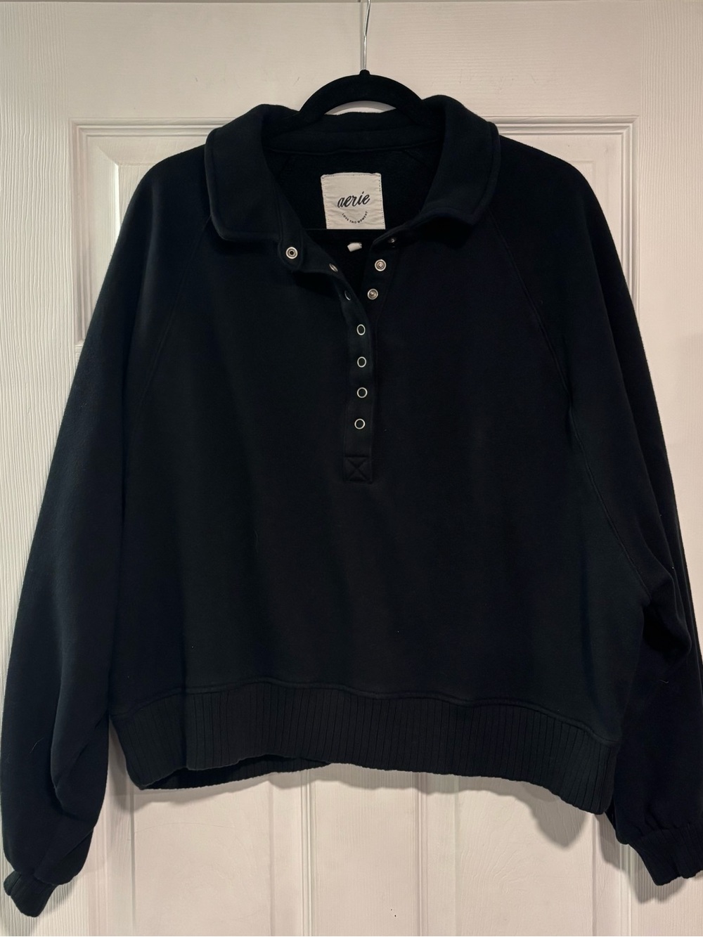Aerie Black Snap-Front Collar Sweatshirt Size XL